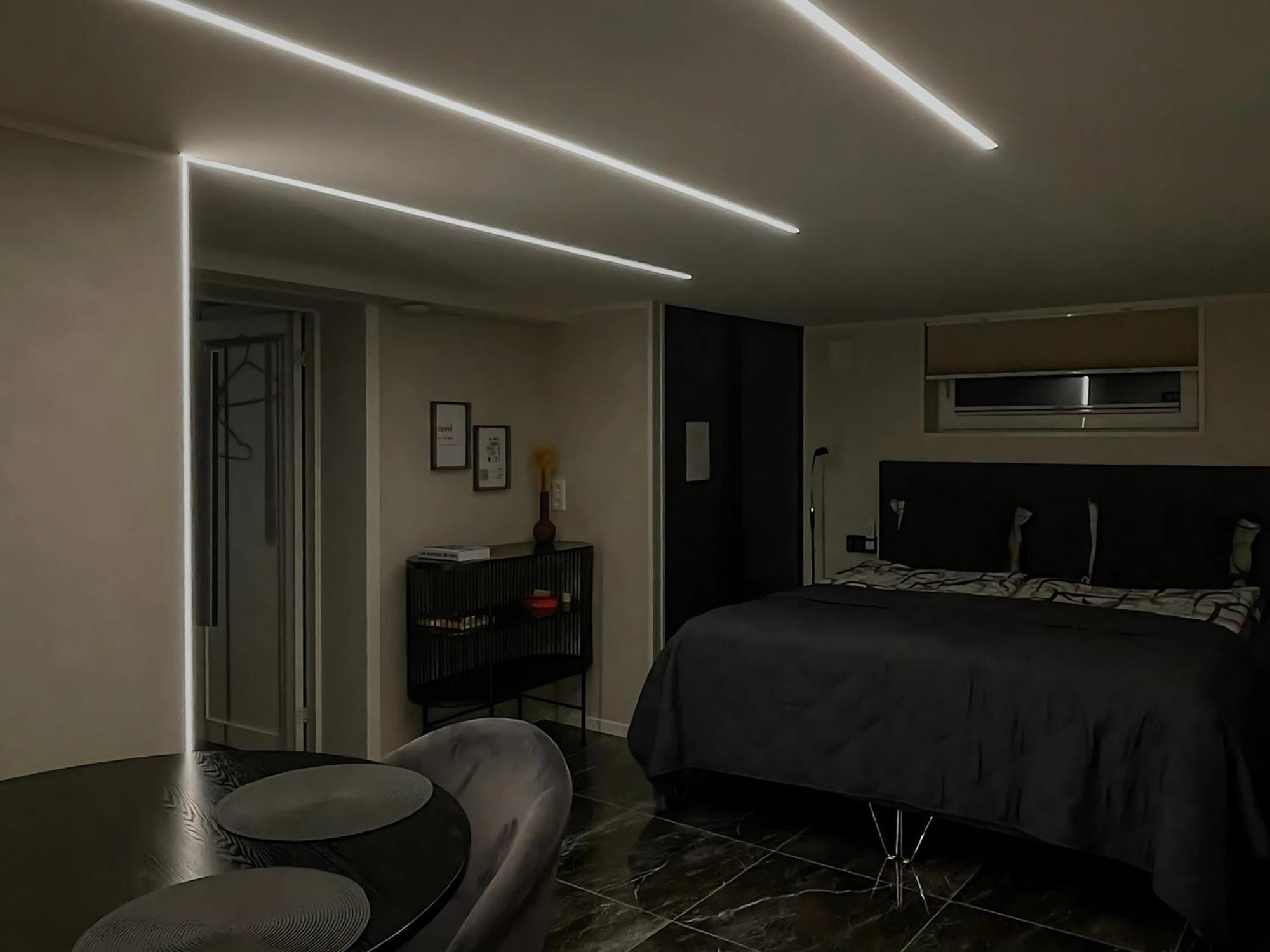 Andalsnes Underground Flat Apartment ภายนอก รูปภาพ